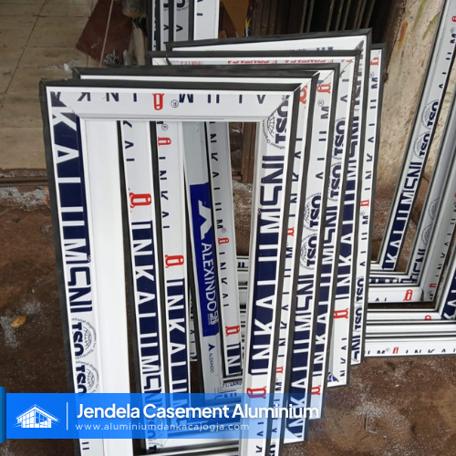 Jendela Casement Aluminium
